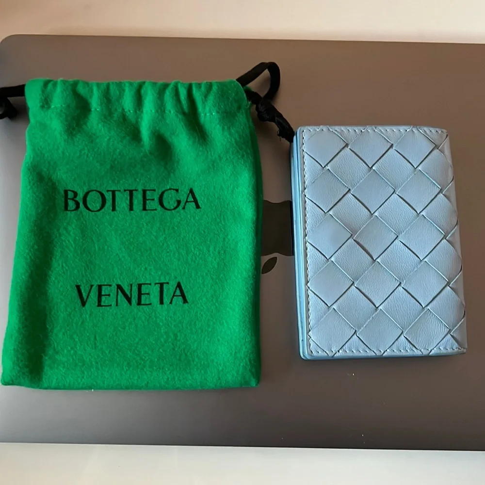 Brand new Bottega veneta wallet in sky blue. Discount if both purchased. - Picture 1 of 10